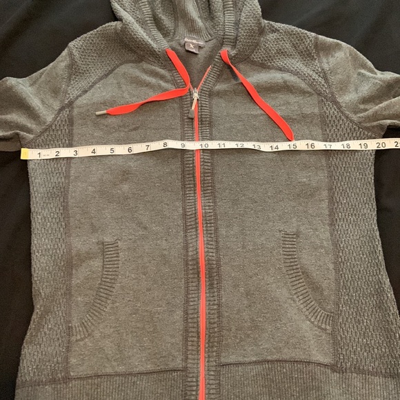 Eddie Bauer Gray Zippered Sweater - Picture 6 of 7